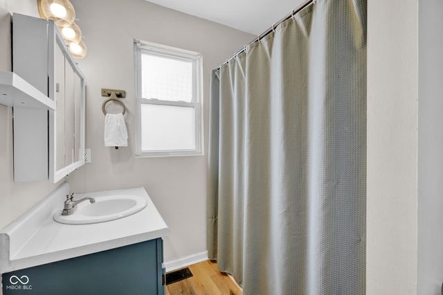 2262 McKinley Avenue, Columbus, IN 47201