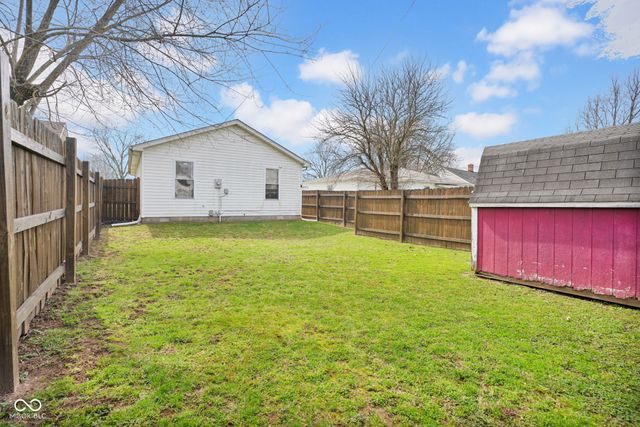 2262 McKinley Avenue, Columbus, IN 47201