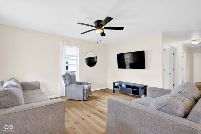 2262 McKinley Avenue, Columbus, IN 47201