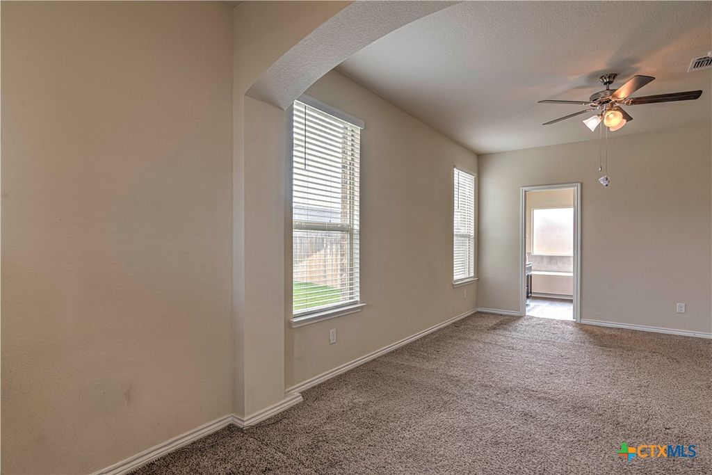 Image 22 of property listing at 5300 Primavera Lane, Killeen, TX 76549