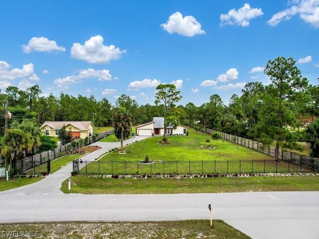 260 12TH ST SE, Naples, FL 34117