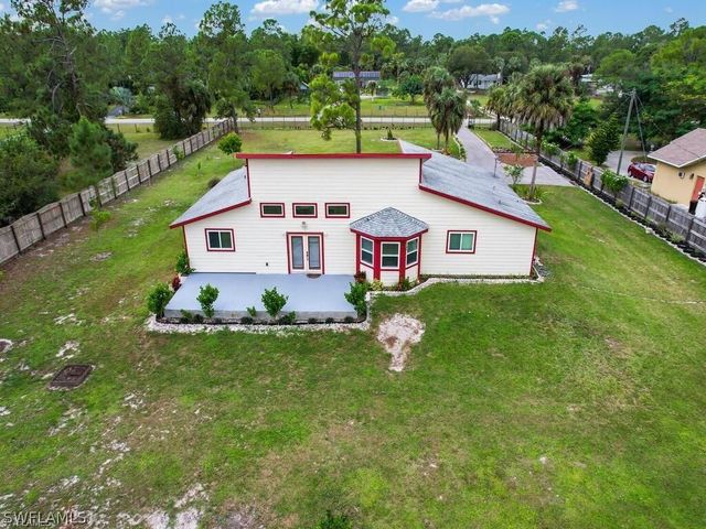 260 12TH ST SE, Naples, FL 34117