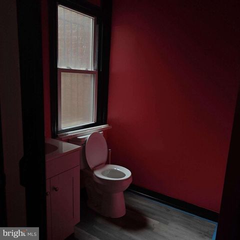 402 LONG LN, Upper Darby, PA 19082