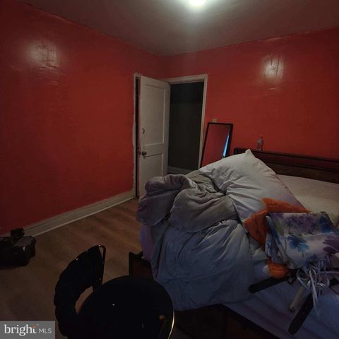 402 LONG LN, Upper Darby, PA 19082
