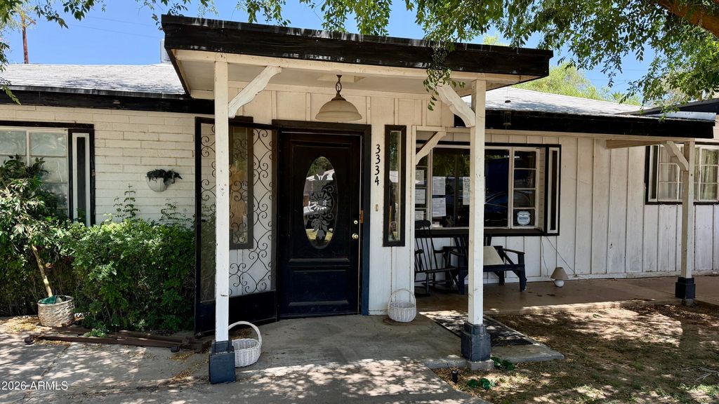 Image 1 of property listing at 3334 E CLARENDON Avenue, Phoenix, AZ 85018