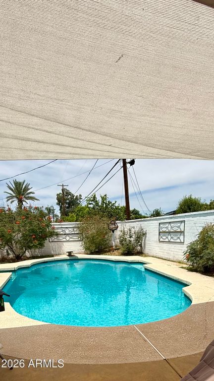 Image 5 of property listing at 3334 E CLARENDON Avenue, Phoenix, AZ 85018