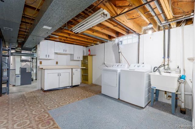 19631 Macel Street, Roseville, MI 48066