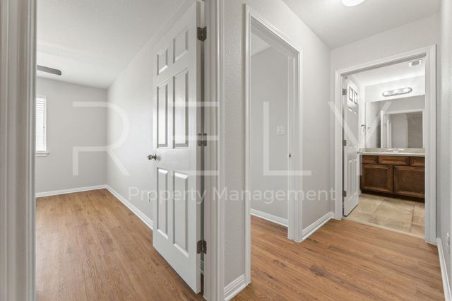 412 Carl Shipp DR B, Liberty Hill, TX 78642