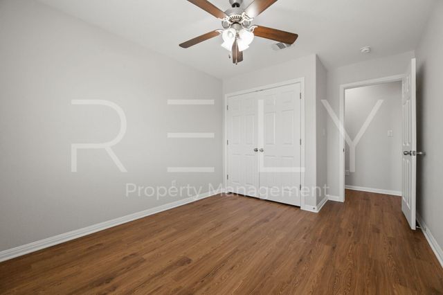 412 Carl Shipp DR B, Liberty Hill, TX 78642