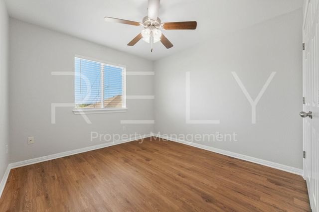 412 Carl Shipp DR B, Liberty Hill, TX 78642