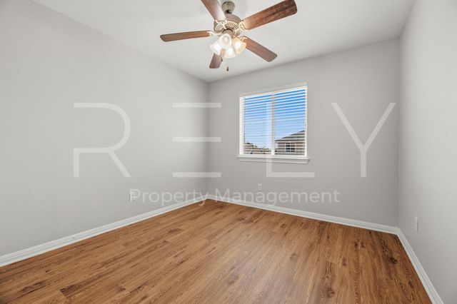 412 Carl Shipp DR B, Liberty Hill, TX 78642