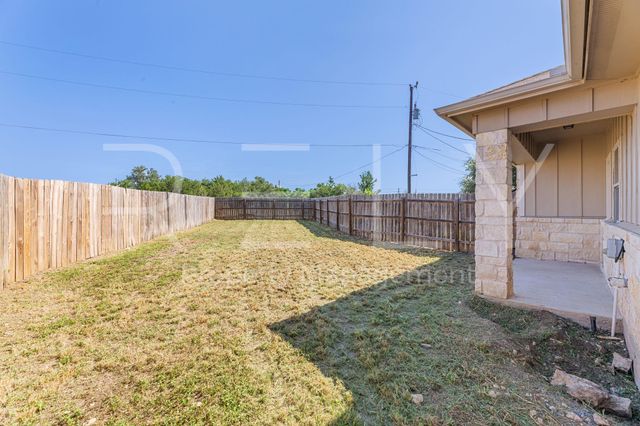 412 Carl Shipp DR B, Liberty Hill, TX 78642