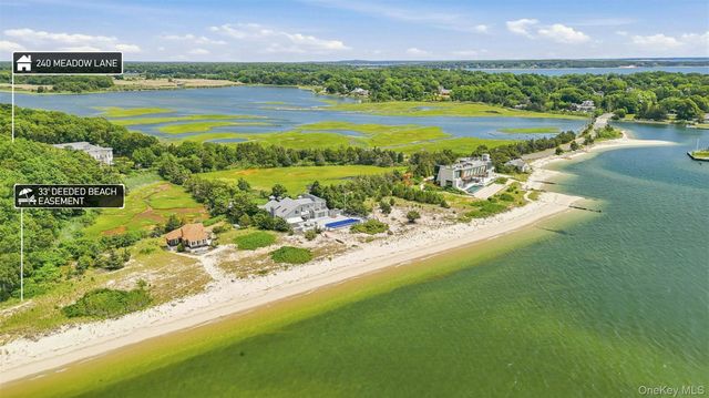 240 Meadow Lane, Cutchogue, NY 11935