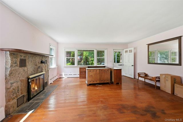 240 Meadow Lane, Cutchogue, NY 11935