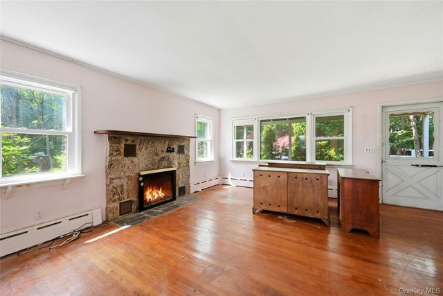 240 Meadow Lane, Cutchogue, NY 11935