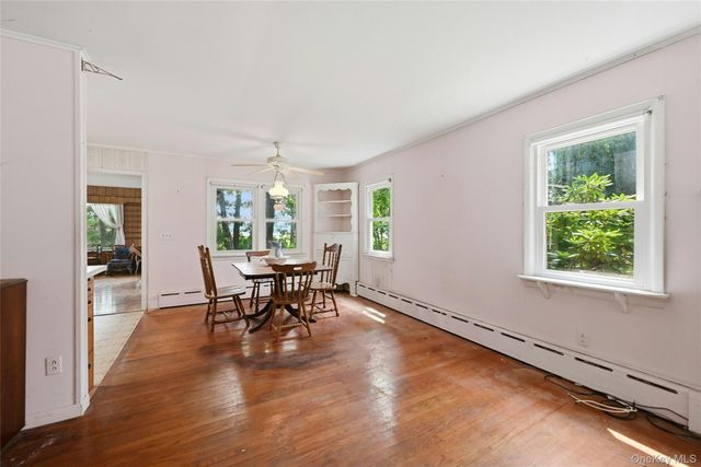 240 Meadow Lane, Cutchogue, NY 11935