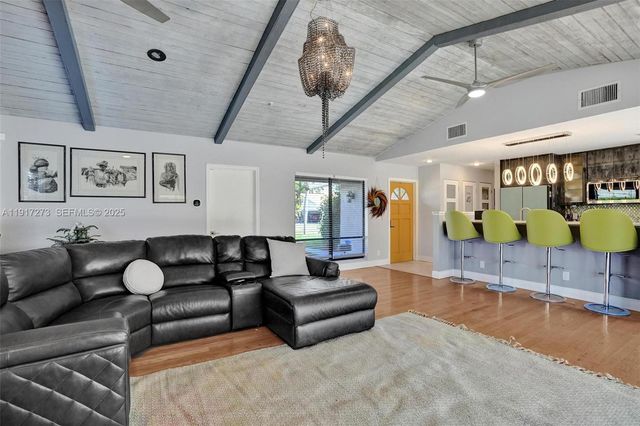 3108 Phoebe Ln, Delray Beach, FL 33444