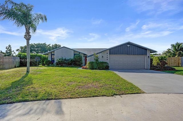 3108 Phoebe Ln, Delray Beach, FL 33444