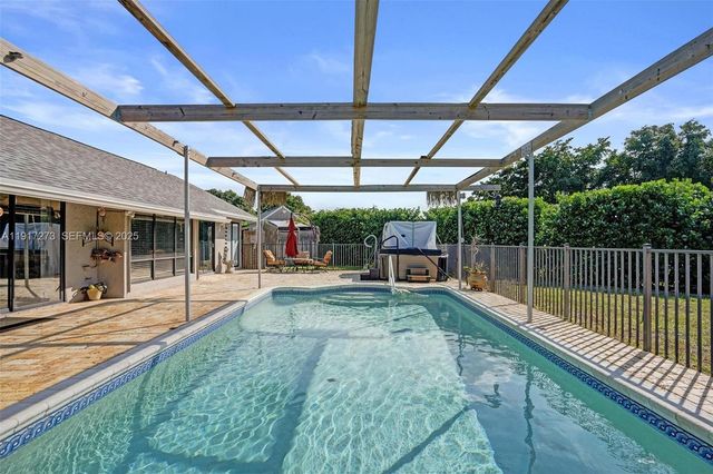 3108 Phoebe Ln, Delray Beach, FL 33444