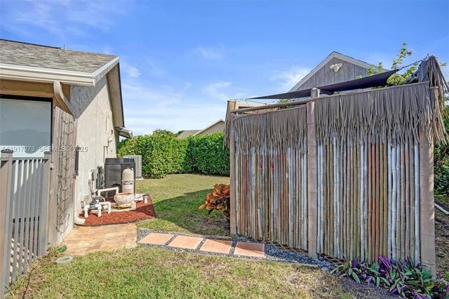 3108 Phoebe Ln, Delray Beach, FL 33444