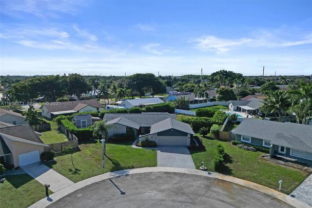 3108 Phoebe Ln, Delray Beach, FL 33444