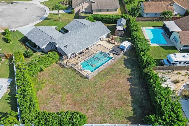 3108 Phoebe Ln, Delray Beach, FL 33444