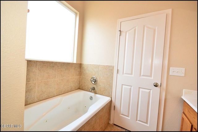 5806 REDSTONE MESA Court, El Paso, TX 79934