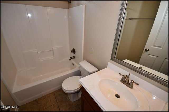 5806 REDSTONE MESA Court, El Paso, TX 79934