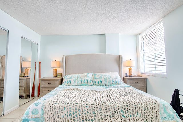 111 BRINY Avenue 27-12, Pompano Beach, FL 33062