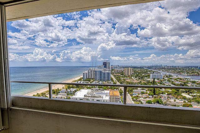 111 BRINY Avenue 27-12, Pompano Beach, FL 33062