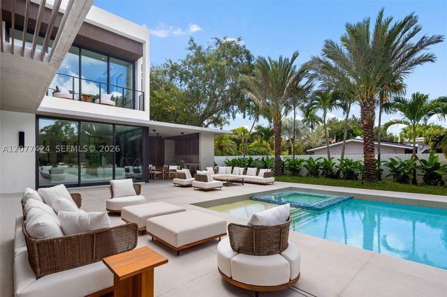 6200 SW 123rd Ter, Pinecrest, FL 33156