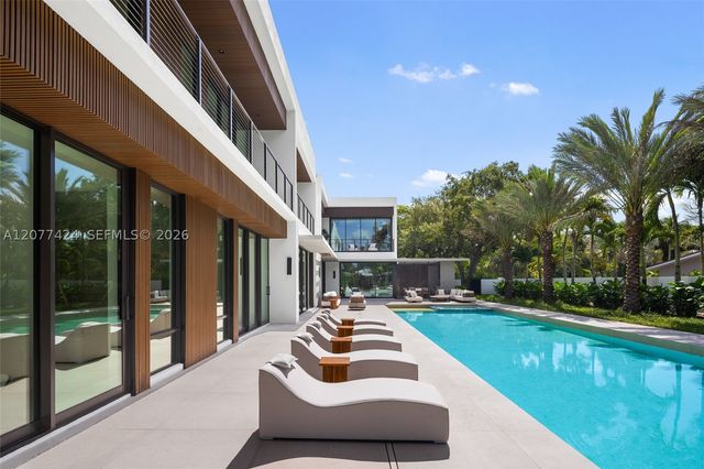 6200 SW 123rd Ter, Pinecrest, FL 33156