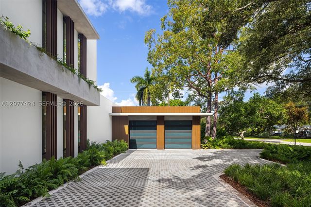 6200 SW 123rd Ter, Pinecrest, FL 33156