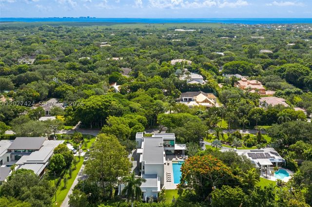 6200 SW 123rd Ter, Pinecrest, FL 33156