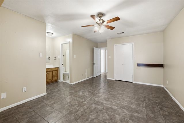 3202 Forestwood Drive, Bryan, TX 77801