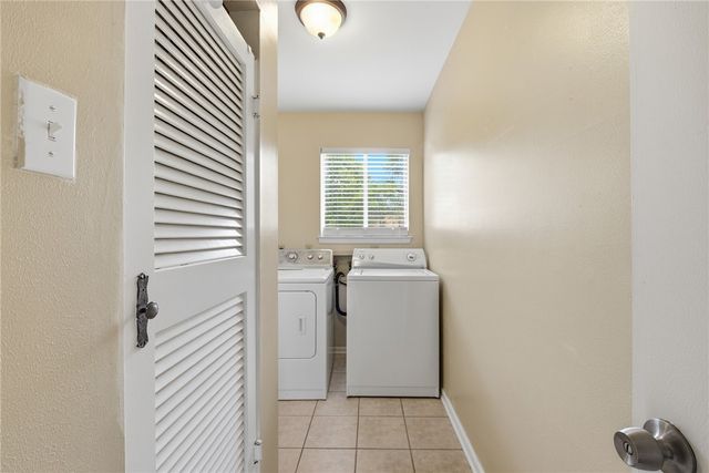 3202 Forestwood Drive, Bryan, TX 77801