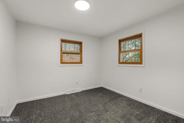 57 FOX CREEK RD, Wrightsville, PA 17368