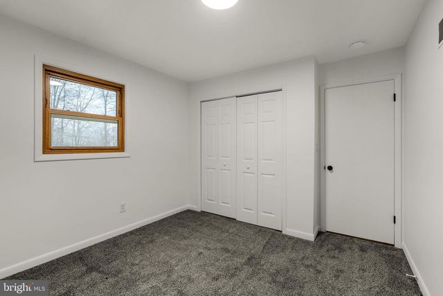 57 FOX CREEK RD, Wrightsville, PA 17368