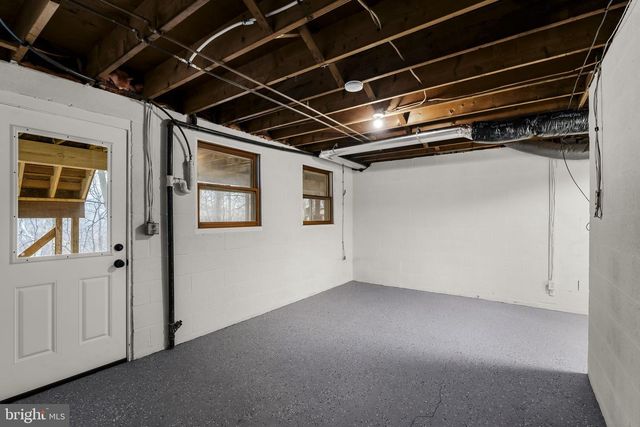 57 FOX CREEK RD, Wrightsville, PA 17368