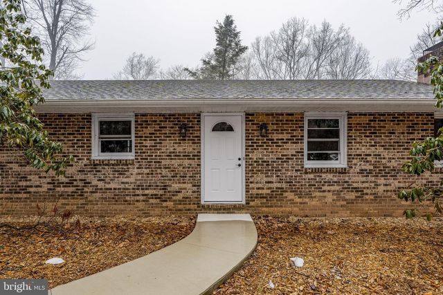 57 FOX CREEK RD, Wrightsville, PA 17368