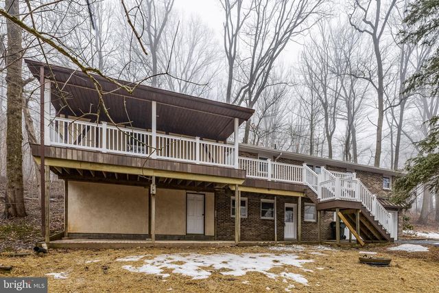 57 FOX CREEK RD, Wrightsville, PA 17368