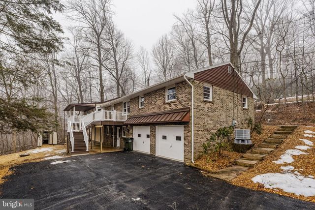 57 FOX CREEK RD, Wrightsville, PA 17368