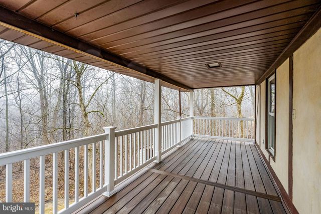 57 FOX CREEK RD, Wrightsville, PA 17368