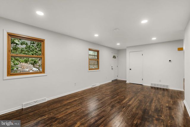 57 FOX CREEK RD, Wrightsville, PA 17368