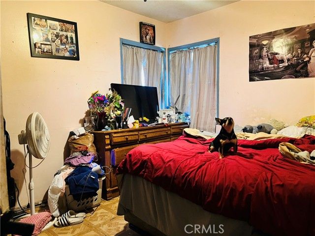 122 E Pioneer Avenue, Redlands, CA 92374