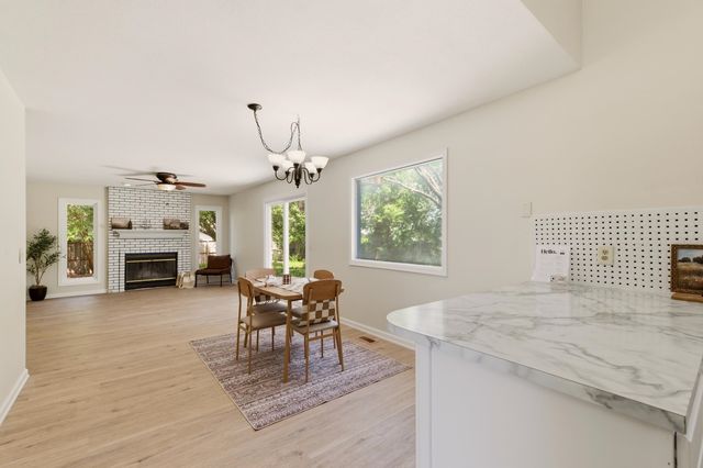 1202 S Stoneybrook Cir, Wichita, KS 67207