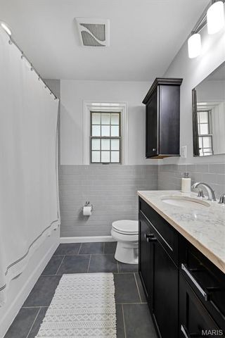 5949 Highfield Road, St Louis, MO 63109