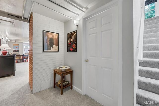5949 Highfield Road, St Louis, MO 63109