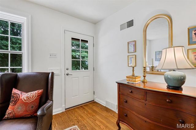5949 Highfield Road, St Louis, MO 63109