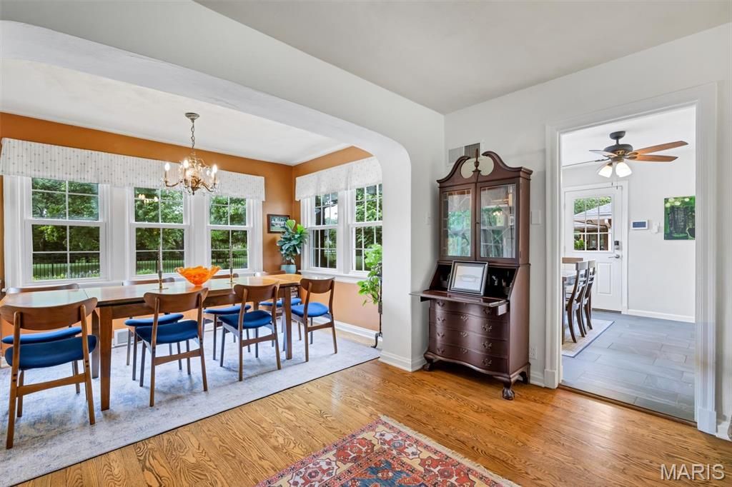 Image 16 of property listing at 5949 Highfield Road, St Louis, MO 63109